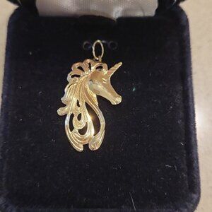 14k Yellow Gold Mythical Unicorn Etched Detailing Pendant alittle over 1"